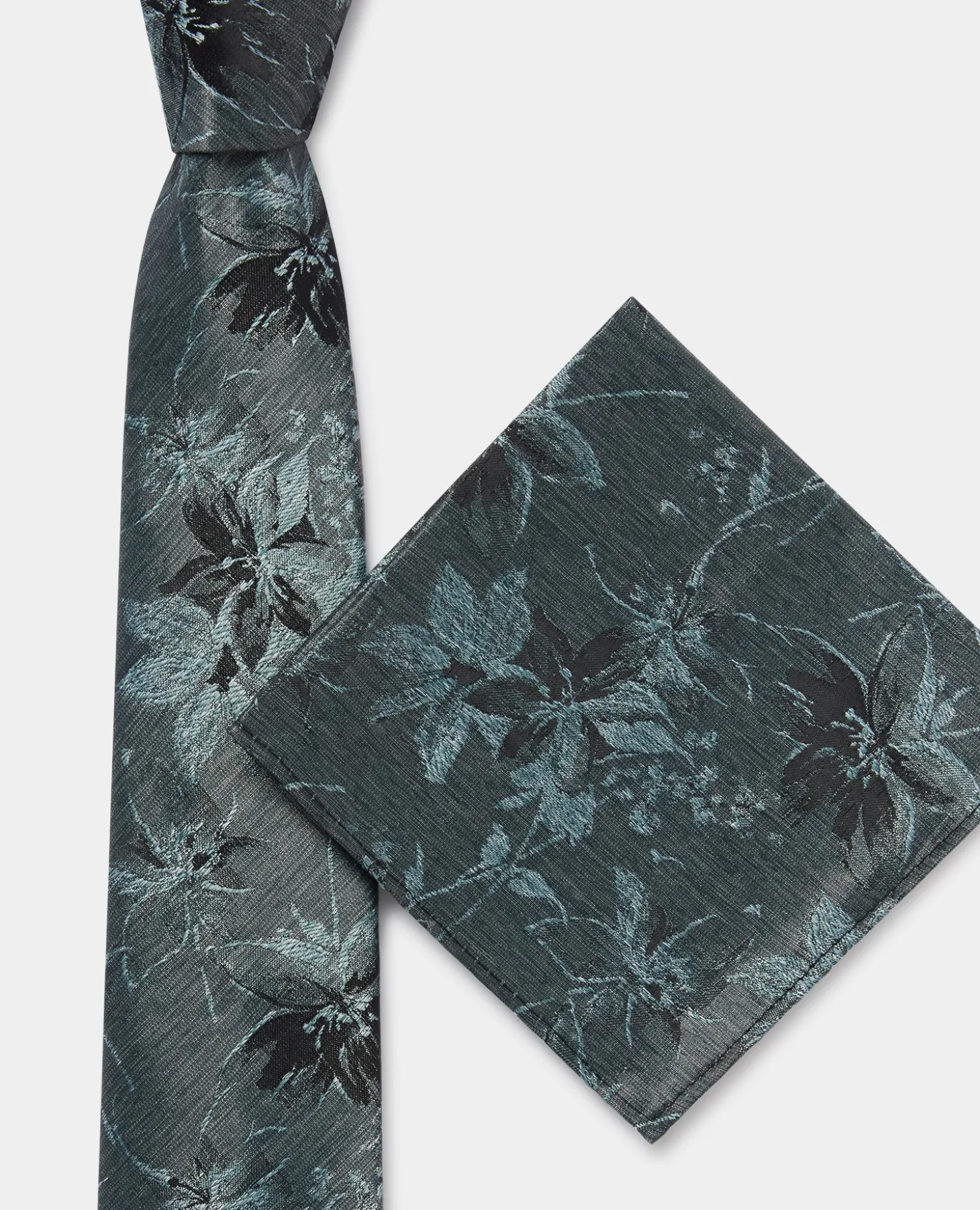 Shaded Floral Print Tie